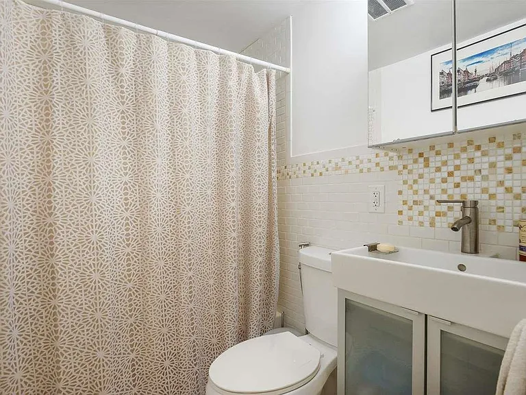 444 Pacific Ave #1 — Photo 8