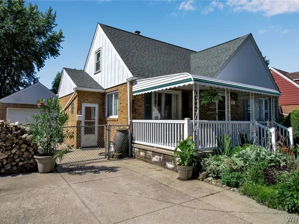 111 Arlington Pl, Depew, NY 14043