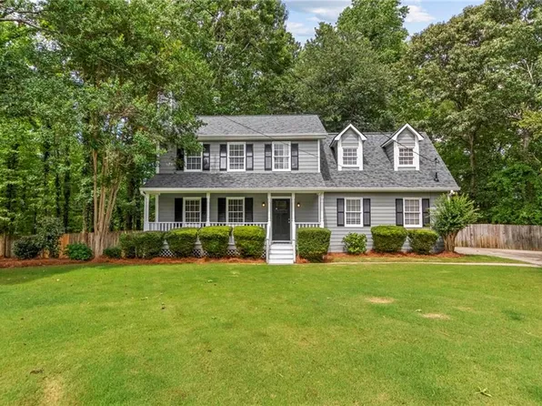 2109 Shay Ct, Buford, GA 30519