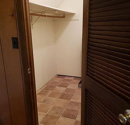 3rd image of 2819 Whitener St
