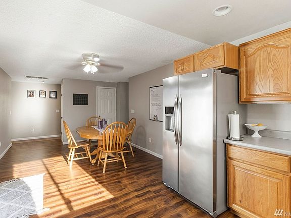 5th image of 4105 225th St E