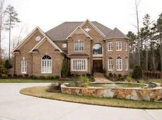 1608 Sharnbrook Ct, Raleigh, NC 27614