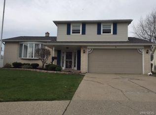 16 Janine Ct, Buffalo, NY 14227