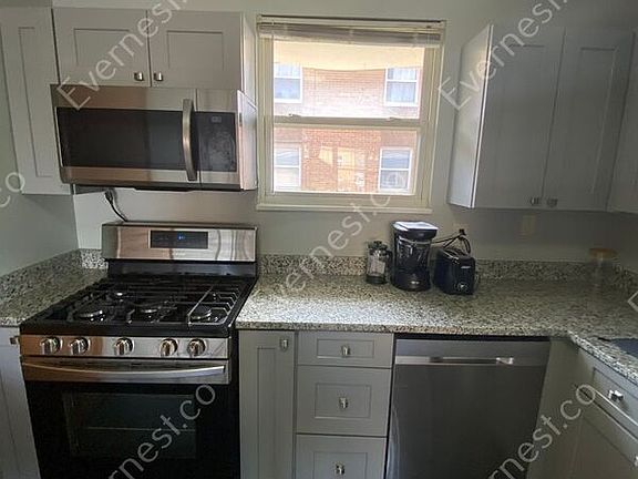5th image of 1305 King Ave #1307-D