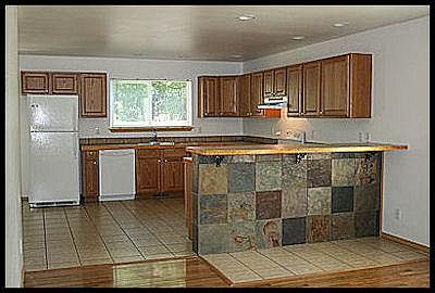 2nd image of 6440 Shire Estate Pl NE
