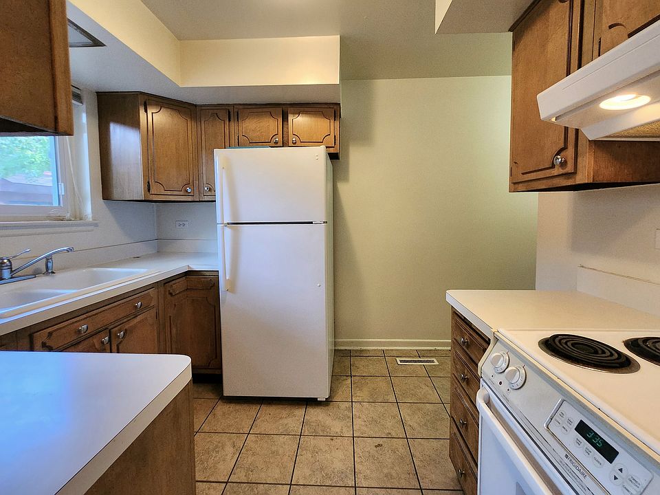 1324 Tinker Way 1324, Glenview, IL 60025 Zillow