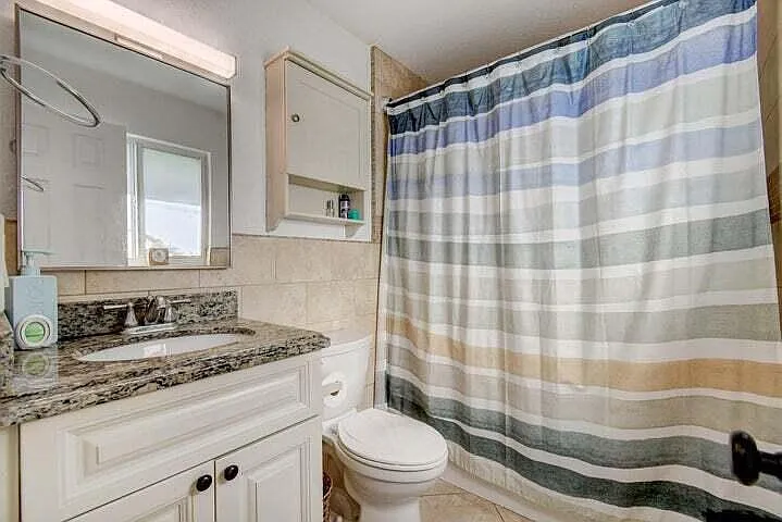 45 SE 7th Ave #8 — Photo 10