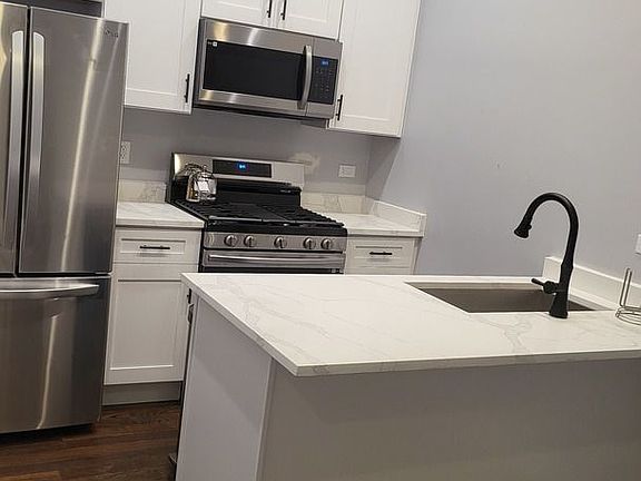 4th image of 831 S Western Ave #3M