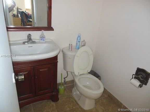 4th image of 4200 Hillcrest Dr APT 209