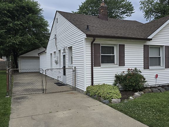 2nd image of 13360 Helen Ave