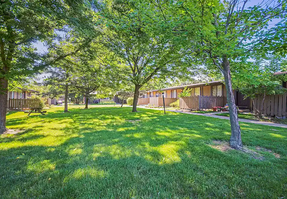 Oakwood Park Apartments