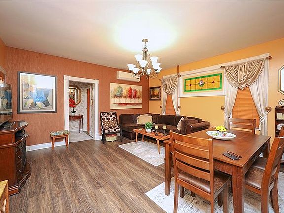 5th image of 161 Wardwell Ave