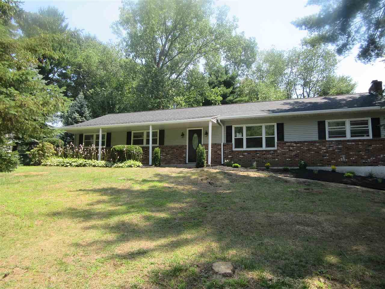 77 Appletree Ln, Clifton Park, NY 12065 Zillow