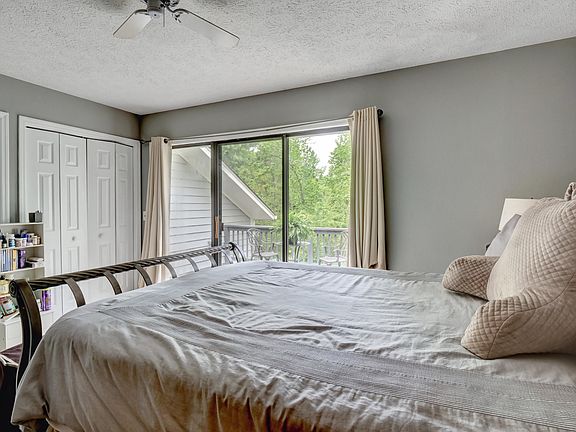 4th image of 10163 Creekside Dr SE APT 3