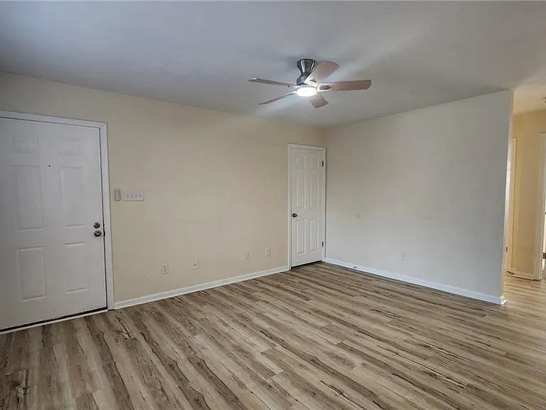 1512 Colonial Ave #B — Photo 7