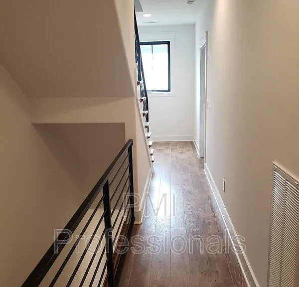 219 S Bilbro Ave — Photo 10