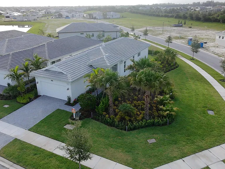 5066 Lido Key Ln — Photo 2