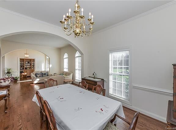 4th image of 3515 Fieldstone Dr