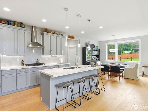 5th image of 15118 250th Drive SE