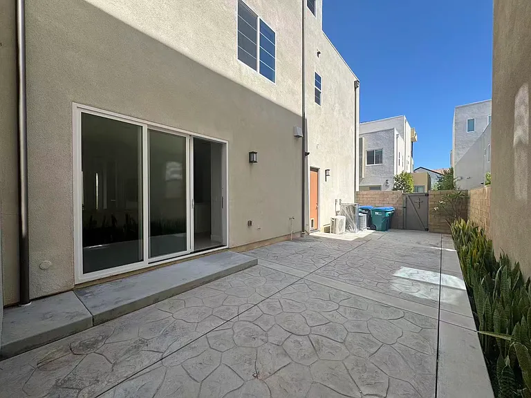 333 Sawbuck — Photo 44