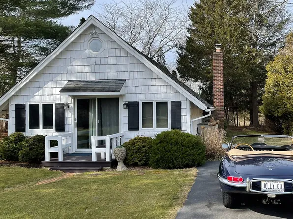 https://photos.zillowstatic.com/fp/77e50f65b327ceb37d3d53287ad58e58-p_e.webp