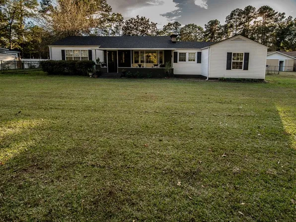951 Meadowbrook Rd, Sumter, SC 29153
