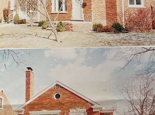 20521 Lochmoor St, Harper Woods, MI