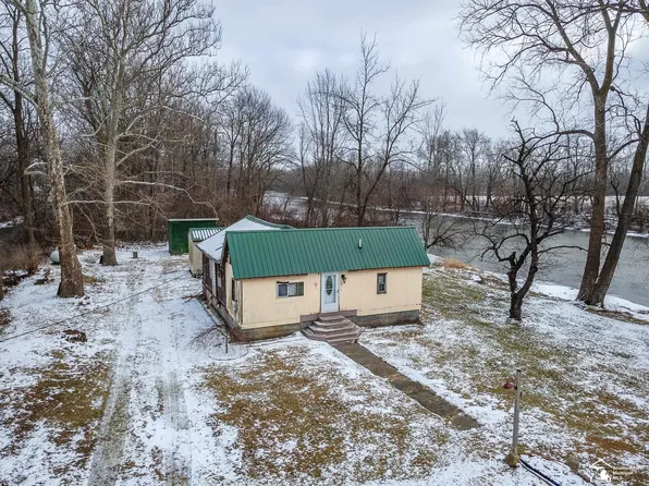 15 Ida Maybee Rd, Monroe, MI 48162