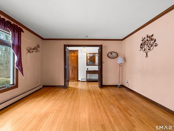 4th image of 111 Whetstone Road