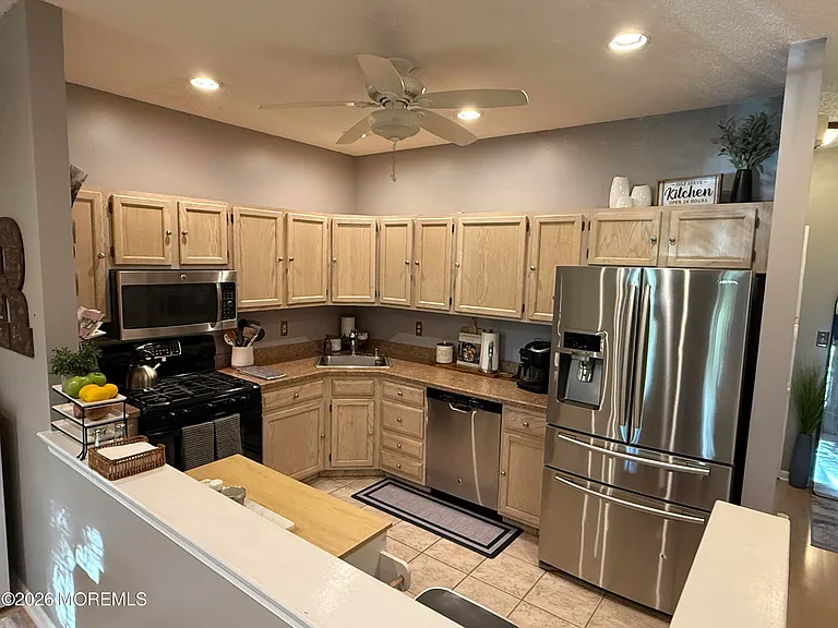 3806 Corral Ct — Photo 17