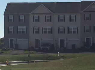 307 Country Ridge Dr, Red Lion, PA 17356