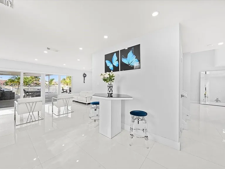 15341 SW 36th St — Photo 11