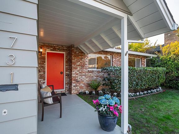 2nd image of 731 W Capistrano Way