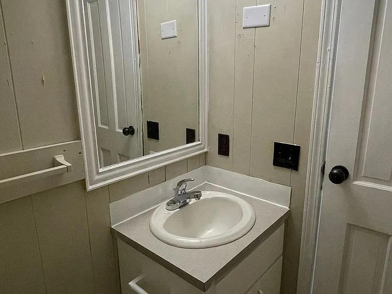 428 W Main St #30-35 — Photo 9