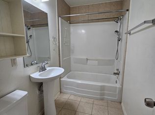 221 Benton Rd, Edmond, OK 73034