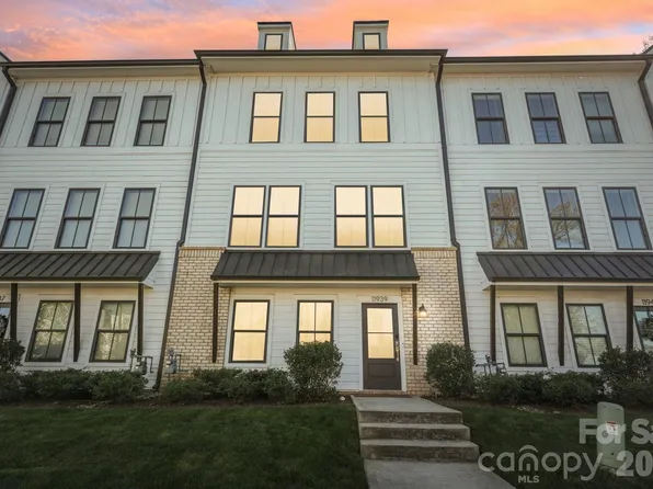 11939 Fiddlers Roof Ln, Charlotte, NC 28277