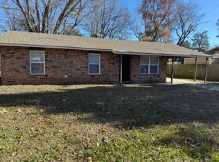 902 Harris Dr, Alma, AR 72921