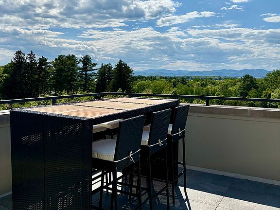 4th image of 1185 Shelburne Rd #207