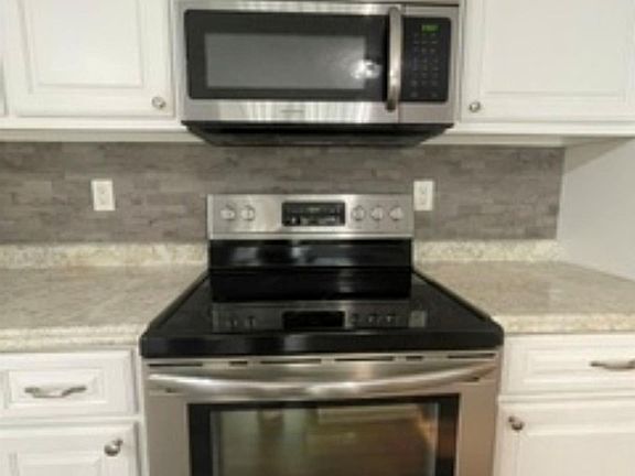 4th image of 11193 S Lakeshore Dr