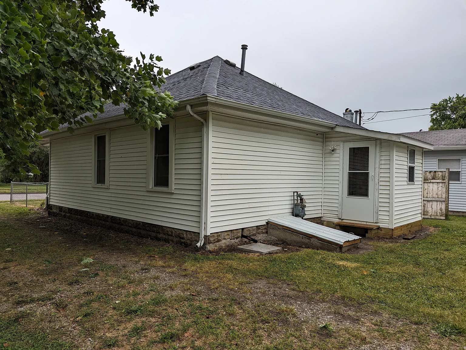 1 bed, 672 sqft, $925 — Photo 3