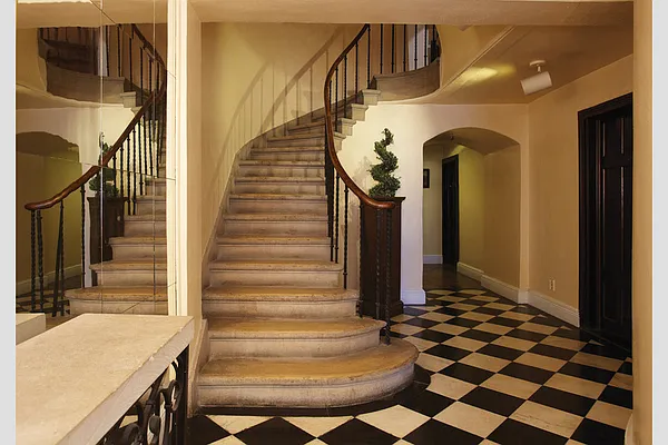 Rented by Stribling | media 6