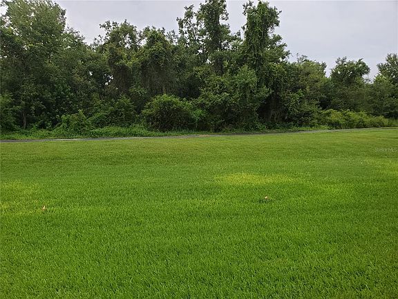 4th image of 13927 Daniels Landing Cir