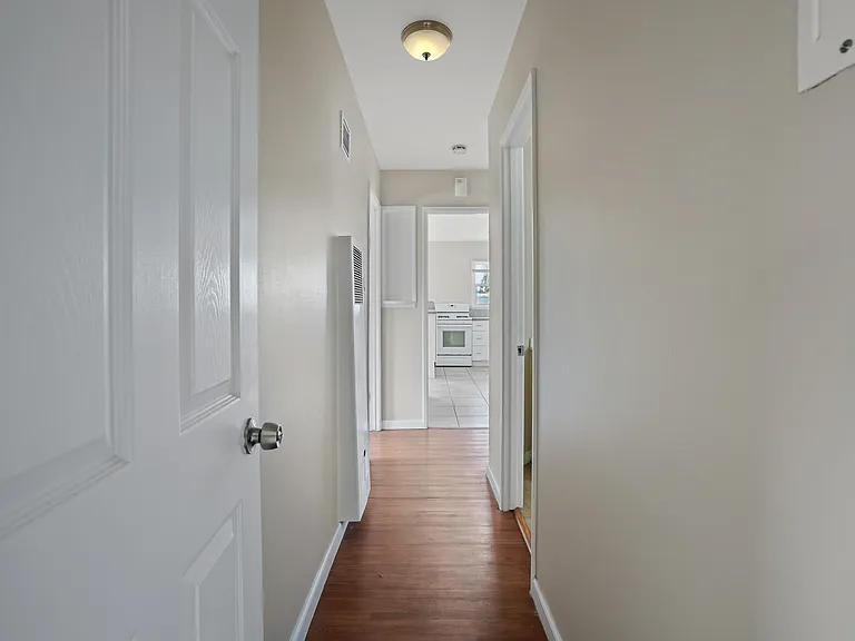 4781 E Pacific Coast Hwy #B — Photo 5