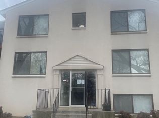 125 Clubhouse Dr SW #5-K, Leesburg, VA 20175