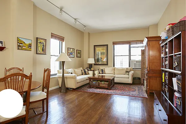 Rented by Stribling | media 22