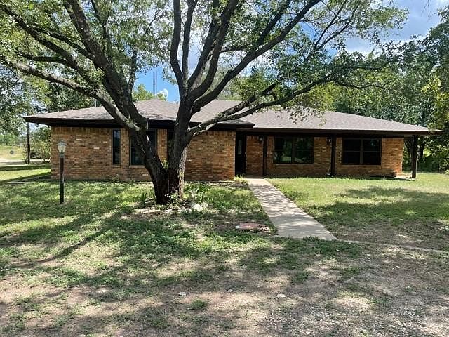 1st image of 821 E Stegall Rd