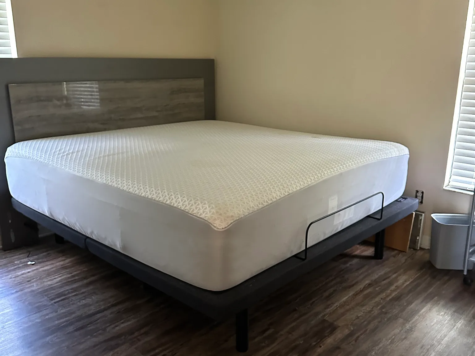 2 bed, 1.5 bath, 930 sqft, $1,500 — Photo 4