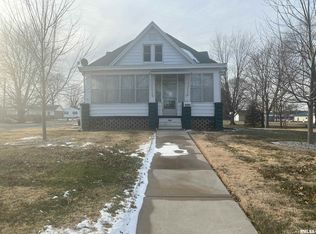 1057 S Diamond St, Jacksonville, IL 62650