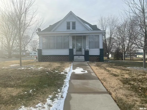 1057 S Diamond St, Jacksonville, IL 62650