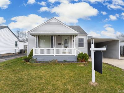 21526 Alger St, Saint Clair Shores, MI, 48080